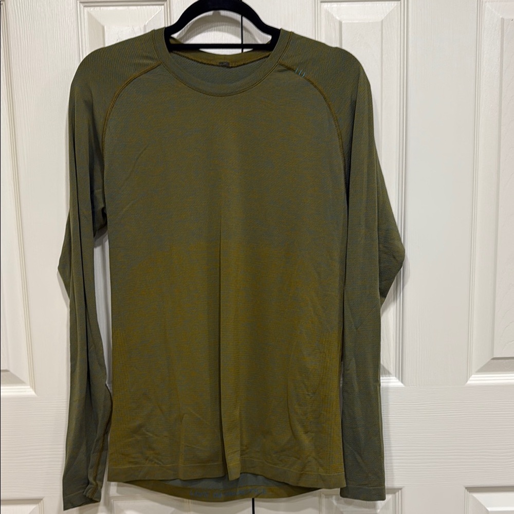 Lululemon Athletica Green Long Sleeve Tee
